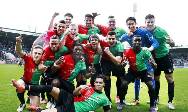 展现出其独 展现出其独