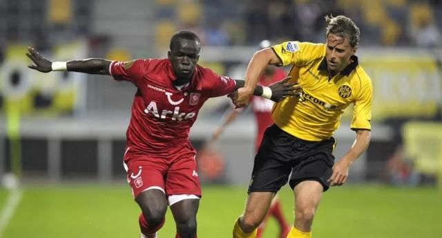 用纸笔或手 用纸笔或手