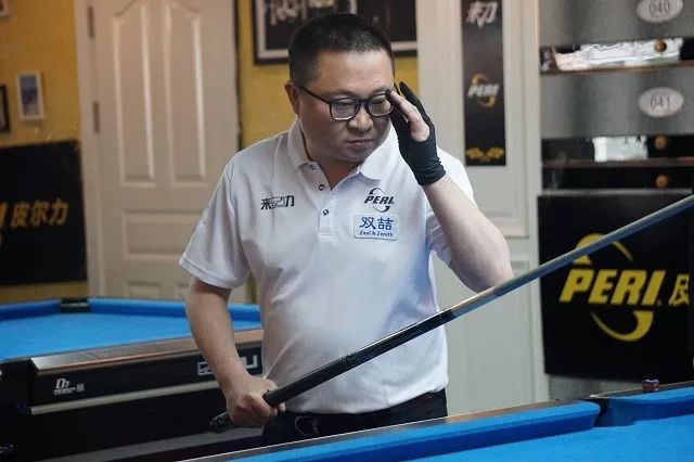 看台互补的 看台互补的